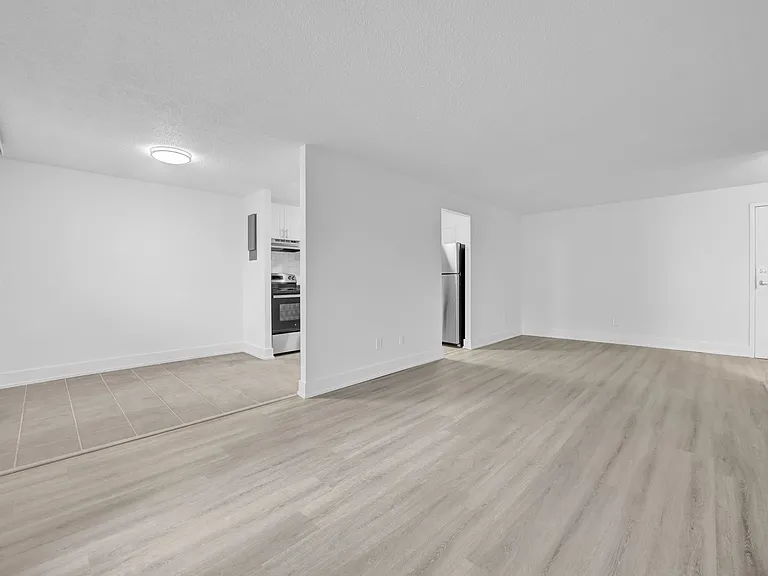 252 Saint Andrews St — Photo 11