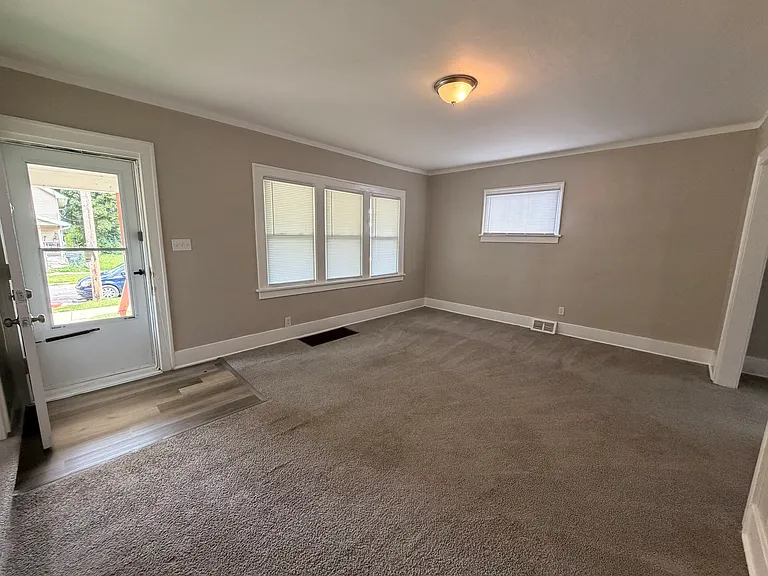 406 Utah St — Photo 3