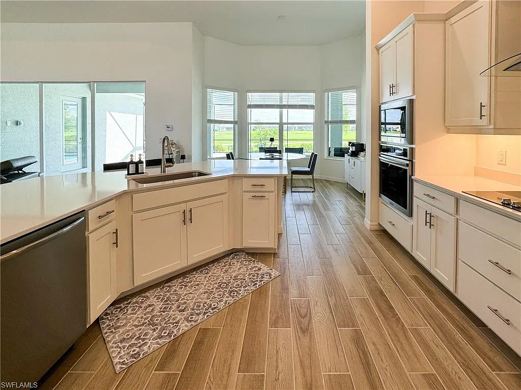 6082 Artisan Court - The National - Sanchez — Photo 4