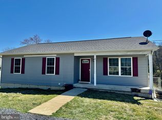 13 Furley Dr, Bunker Hill, WV 25413