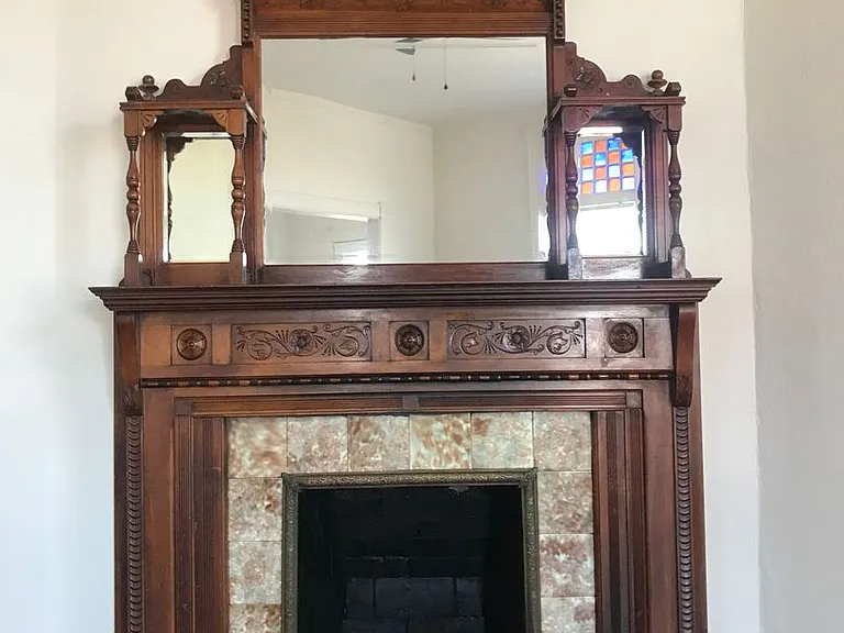 1827 W Riverside Ave — Photo 3