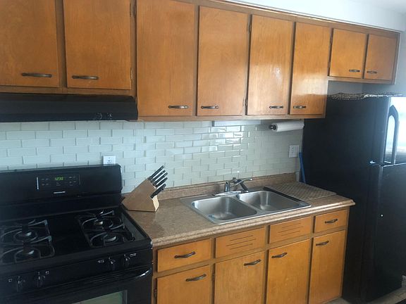 Kitchen W/Black Appliances