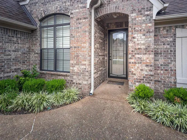 3106 Woodmeade Ln, Lakeland, TN 38002