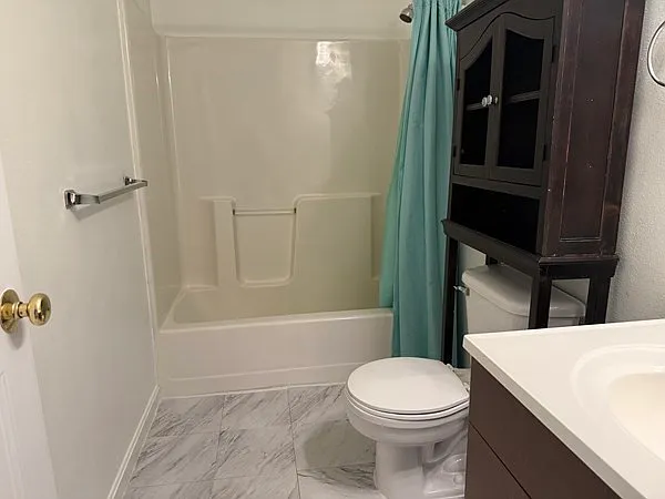 4 Marc Dr #4B6 — Photo 8