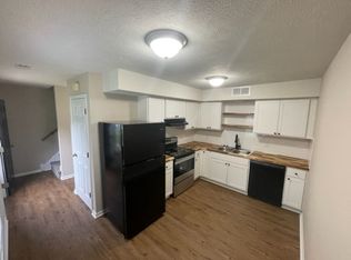 132-144 Oakwood Dr #138, Madison Heights, VA 24572