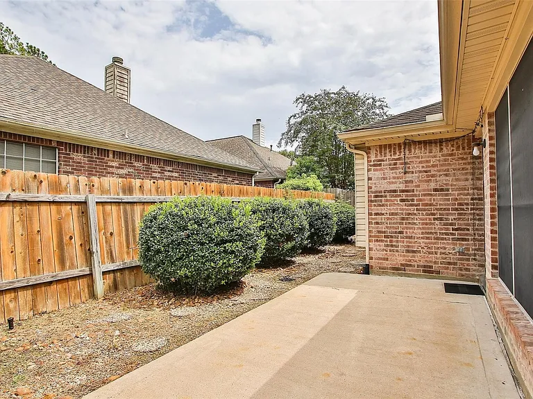 18922 Cypresswood Forest Ct — Photo 31