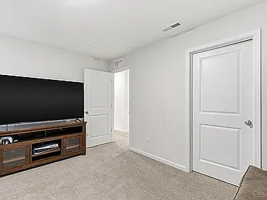 5049 Lakeview Dr — Photo 21