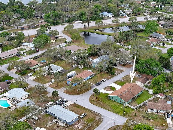 4th image of 200 Poinciana Ave