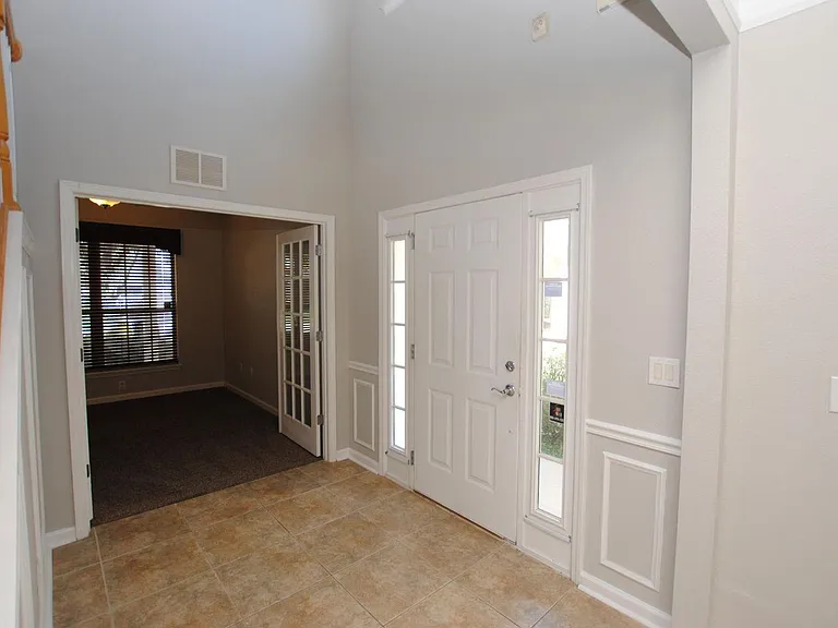 4038 Lionheart Dr — Photo 9