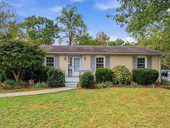 2nd image of 3499 Ormond Cir