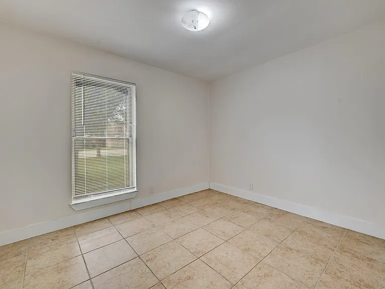 509 Greenway Dr — Photo 18