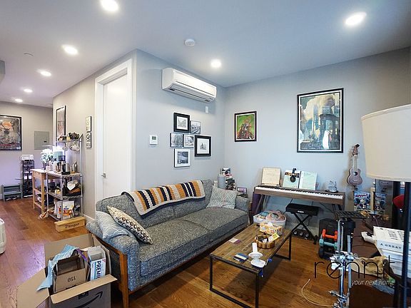 3rd image of 853 Lexington Ave #2C