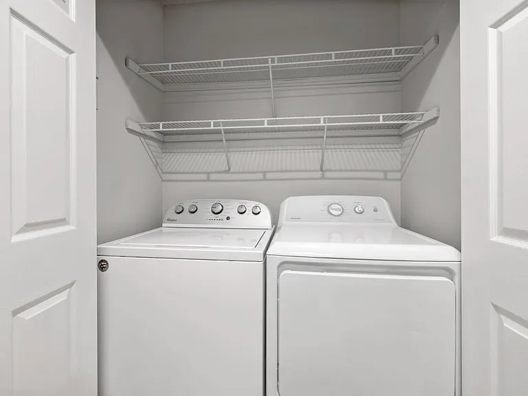 Full-size Washer/Dryer
