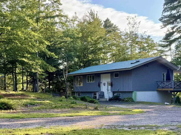 22 Hillside St, Fryeburg, ME 04037