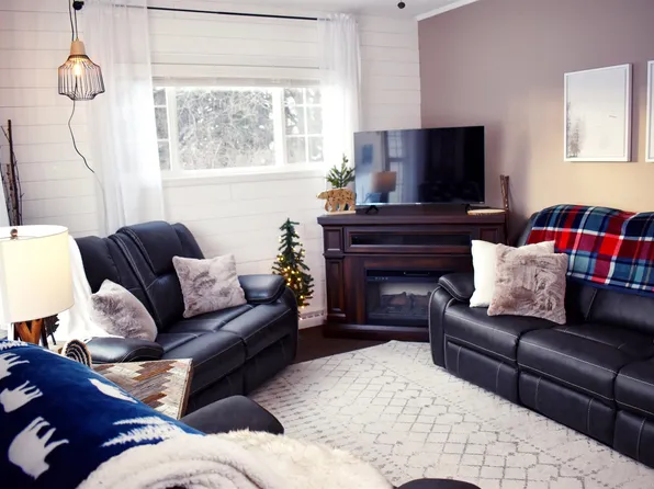 110 W Francis St, Ironwood, MI 49938