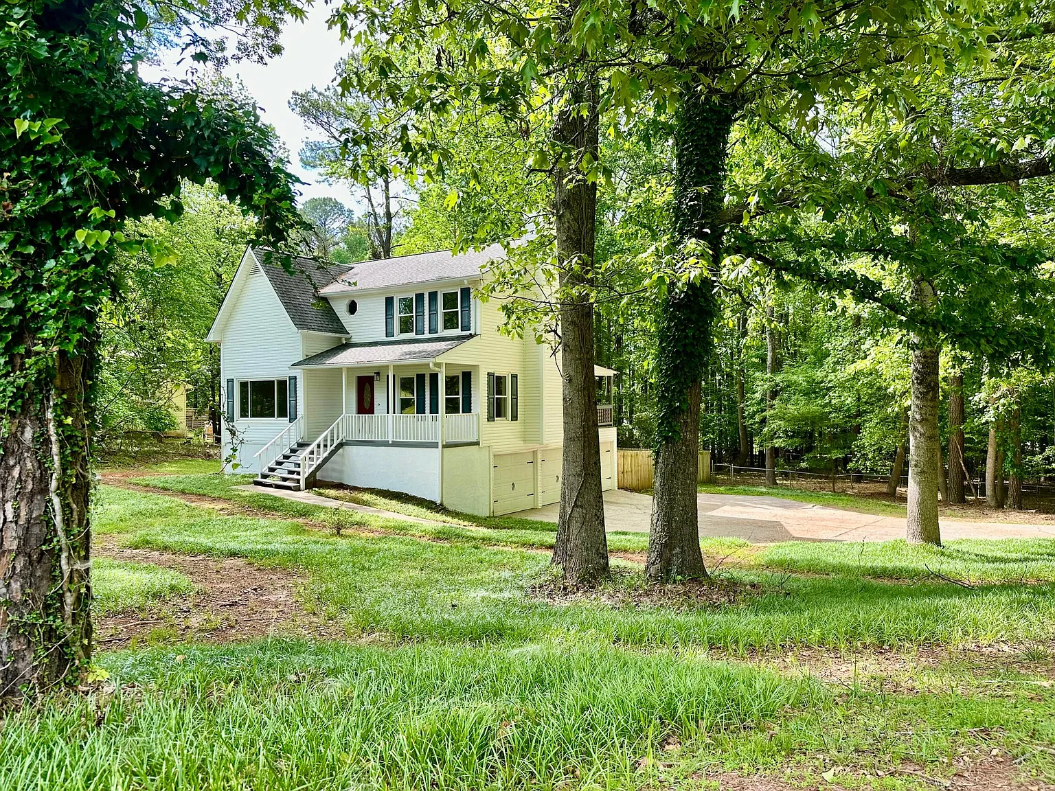 100 Park Hill Ln — Photo 2