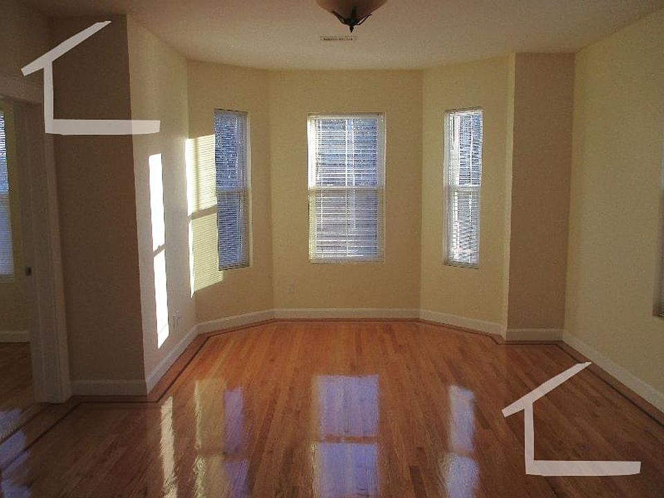 1st image of 225 Boylston St #3C