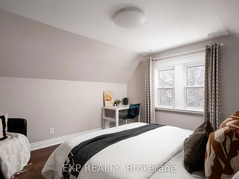 8 Springhurst Ave — Photo 18