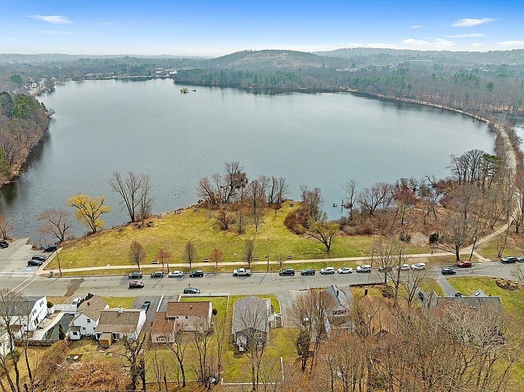57 Sturgis St, Woburn, MA 01801 Zillow