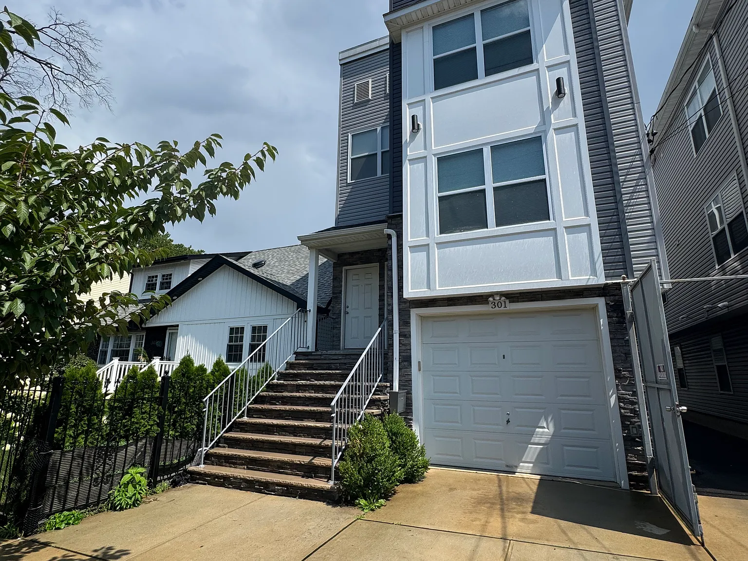 3 bed, $2,900 — Photo 3