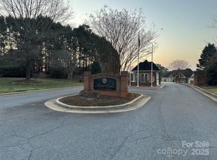 296 Broken Arrow Dr #82, Statesville, NC 28677