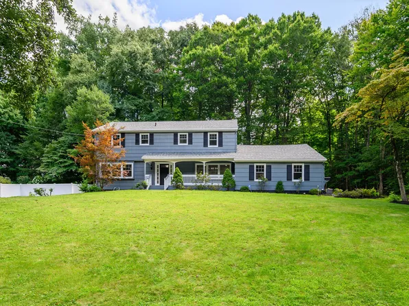 38 Cliffmount Drive, Bloomfield, CT 06002