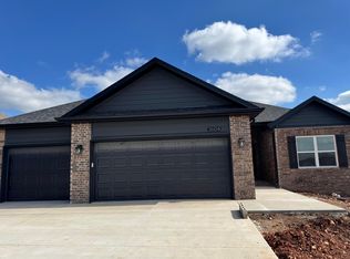 3604 N Marlin Dr, Ozark, MO 65721