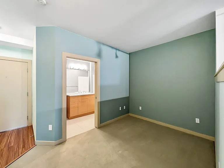 1410 E Pine St #W208 — Photo 7