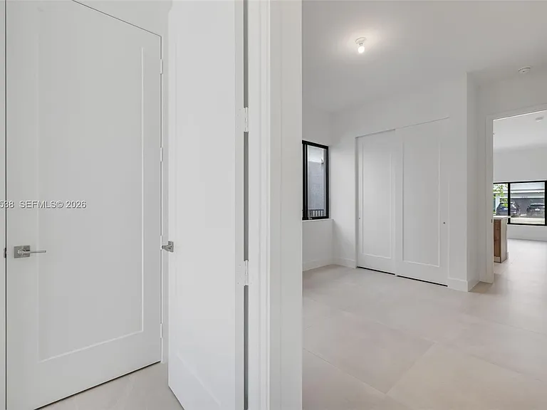 19670 NE 14th Ct — Photo 22