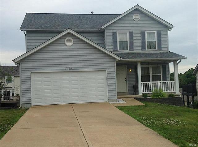 2nd image of 924 Grape Arbor Ct