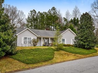 606 Country Gardens Dr, Fountain Inn, SC 29644