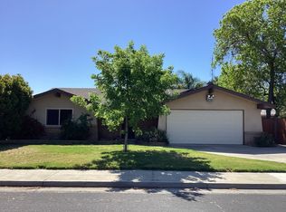 1333 Pierce Dr, Clovis, CA 93612