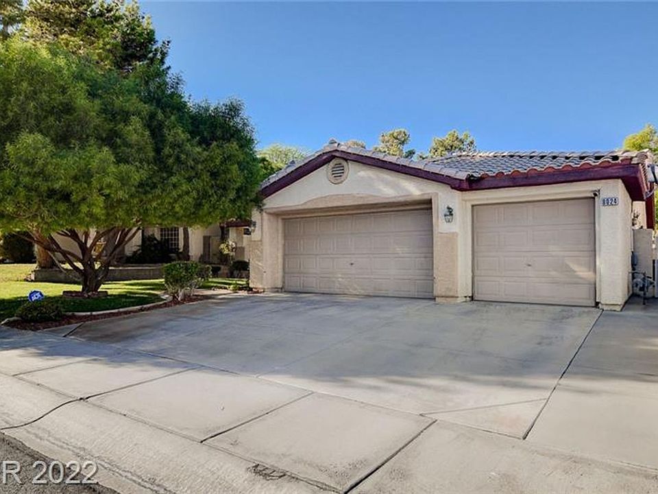 1st image of 8024 Broken Spur Ln