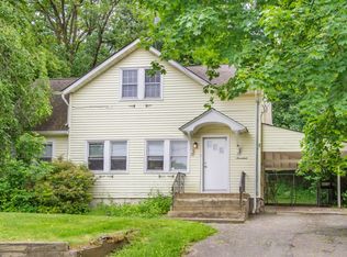 17 White Hall Rd, Towaco, NJ 07082