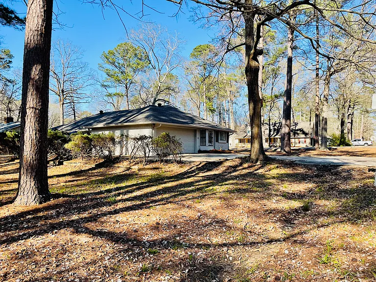 327 Swallow Dr — Photo 6