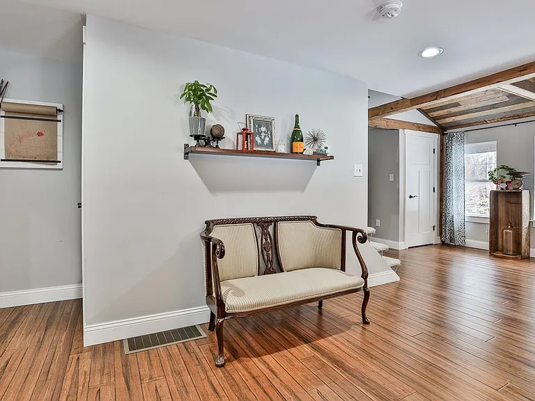 109 Ministerial Rd — Photo 15