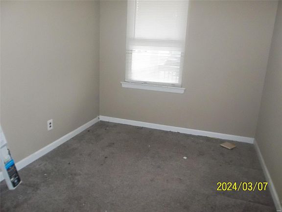 3rd image of 28 Connolly Dr
