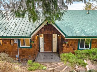 17433 E Lake Desire Dr SE, Renton, WA 98058