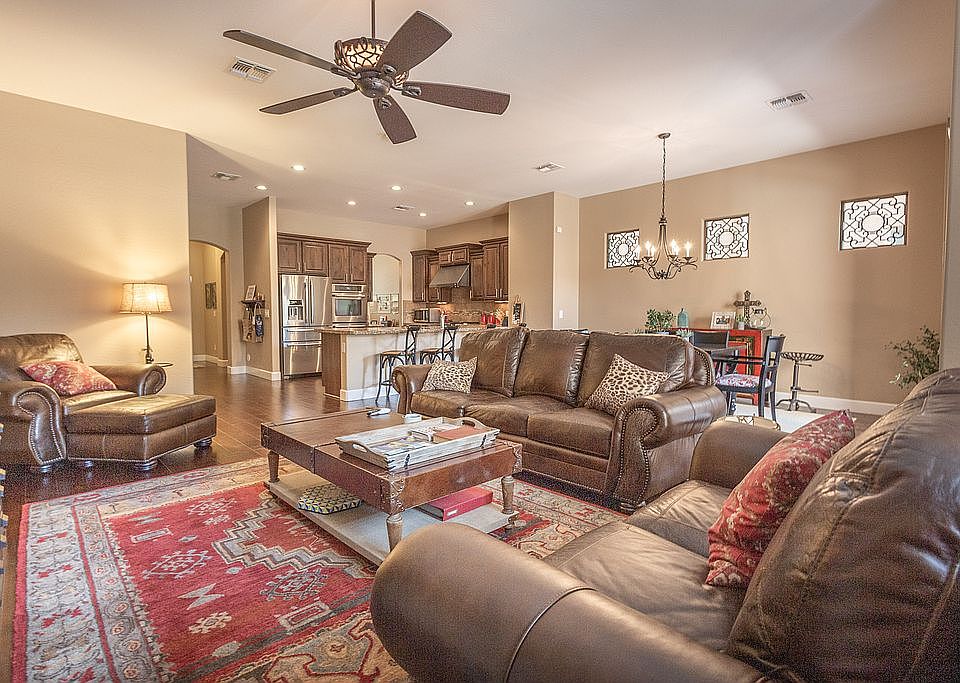 1st image of 324 W Herro Ln