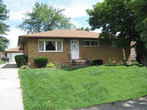 1st image of 10180 Moore Dr