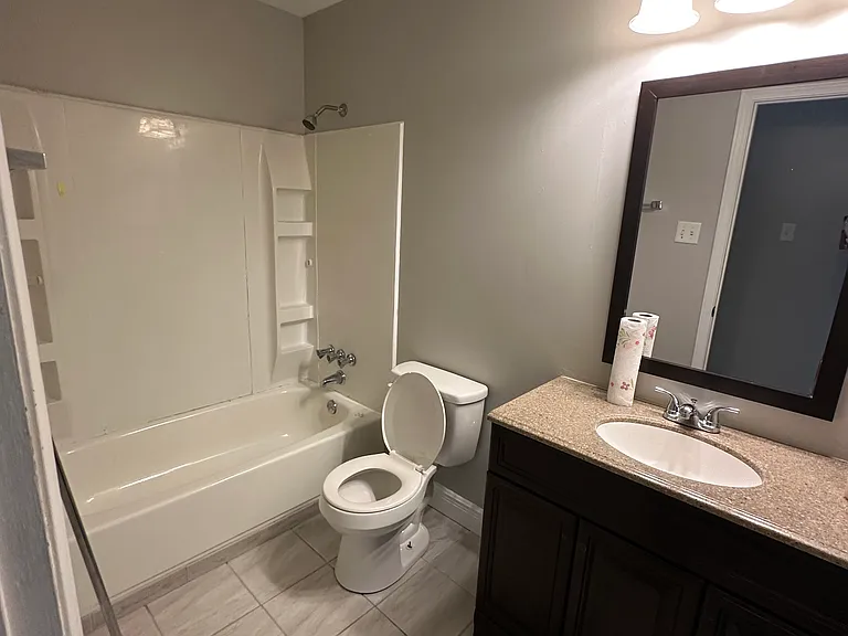 5800 Holly Hill Ct — Photo 12