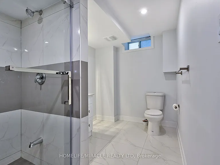 95 William Fair Dr #BASEMENT — Photo 11