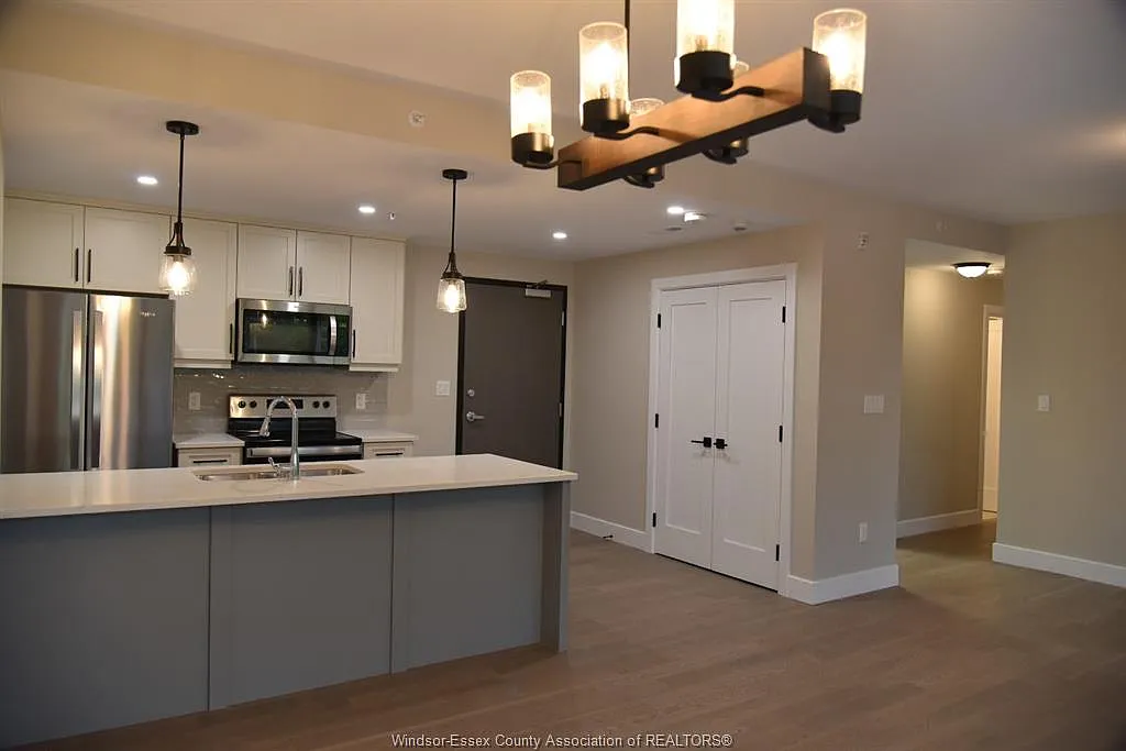 2 bed, 2.0 bath, 1085 sqft, $2,495 — Photo 4