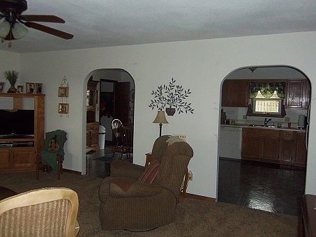 3rd image of 804 E 17th St