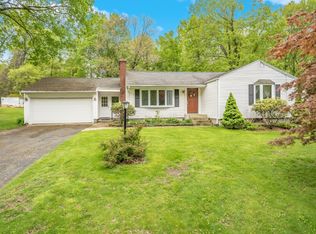 47 Shady Knoll Dr, Longmeadow, MA 01106