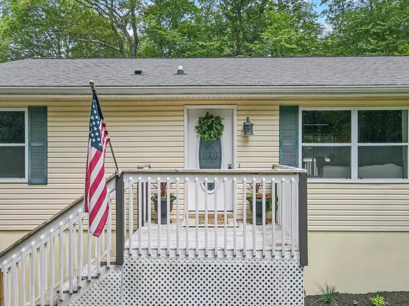 2236 Eagle Path, Bushkill, PA 18324