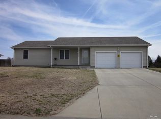 804 Marilyn St, Minneapolis, KS 67467