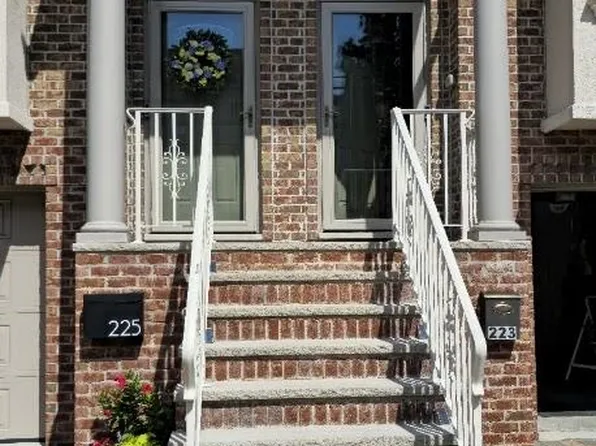 225 Wayne Avenue image 1 of 13