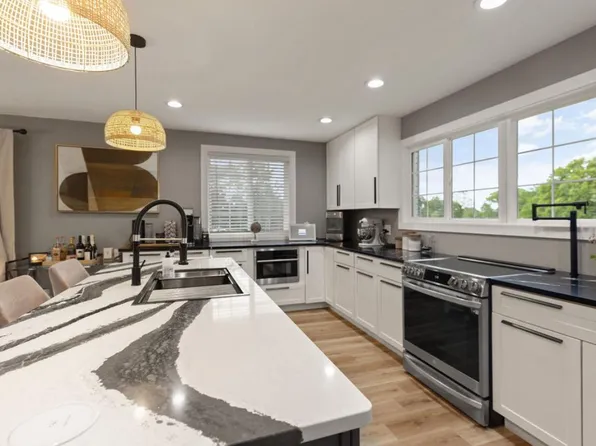 19 D Ville Pl, Hannibal, MO 63401