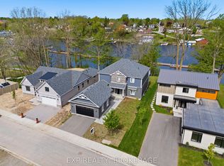 101 Villeneuve Dr, Prince Edward County, ON K0K 2T0